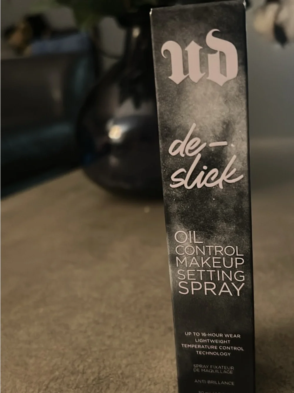 Urban Decay De-Slick Oil Control Makeup Setting Spray — Black Packaging